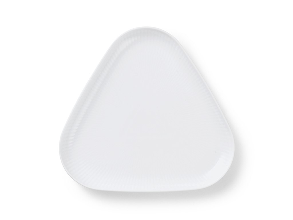 Royal Copenhagen Hvid Riflet trekantet serveringsfad, 23 cm