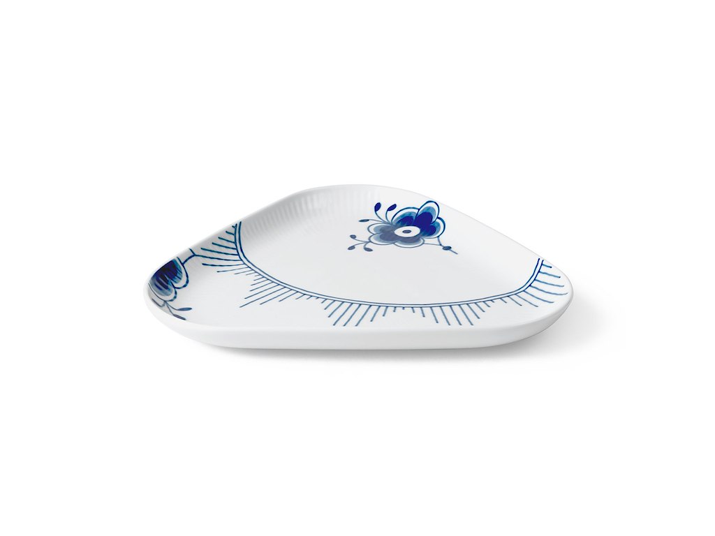 Royal Copenhagen Blå Mega Riflet trekantet serverinsfad - 23 cm