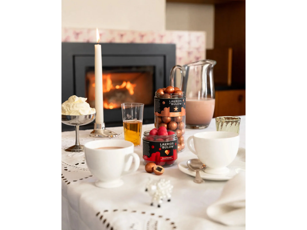 Lakrids by Bülow Black Box Reg/Small Classic Caramel/Crispy Raspberry 385g
