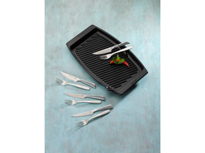 Weber grillfad og grillbestik til 4 personer