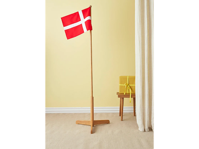 Spring Copenhagen - Gulvflag med Dannebro - 175 cm