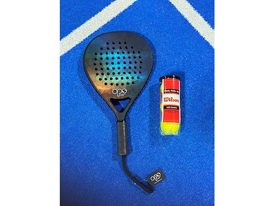 Padelgavepakke Chapter One bat +3 Wilson bolde