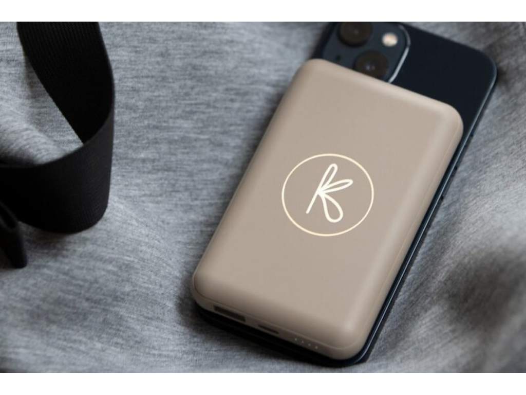 Volt 10 Powerbank med lidt ekstra power - Ivory Sand