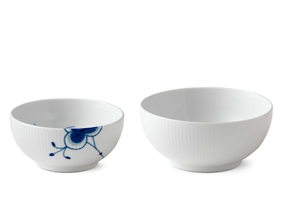 Royal Copenhagen Hvid Riflet skål 15 cm & Blå Mega Riflet skål 13 cm