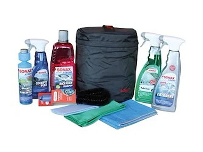 Sonax Xtreme plejetaske, glasrens, fælgerens, cockpit pleje, shampoo, glasklud og microfiberklud mm.