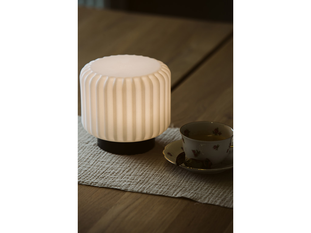 Dentelles 15 light, USB White/Black
