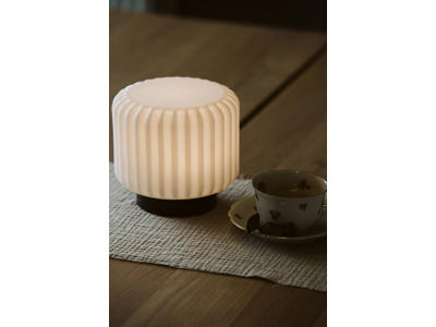 Dentelles 15 light, USB White/Black